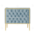 Blauwe stof titanium frame woonkamer bank